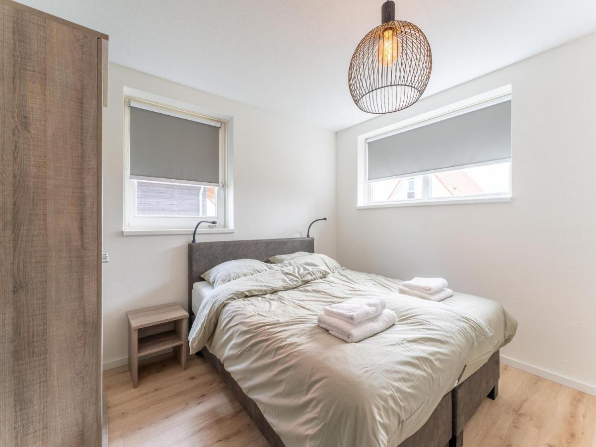 Holiday Home In Scherpenisse With Bubble Bath エクステリア 写真