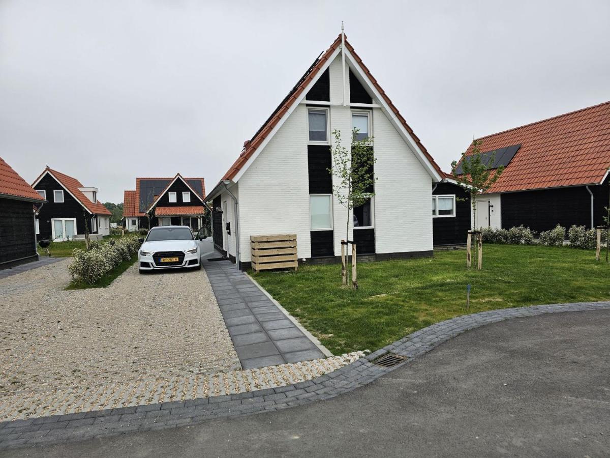 Holiday Home In Scherpenisse With Bubble Bath エクステリア 写真